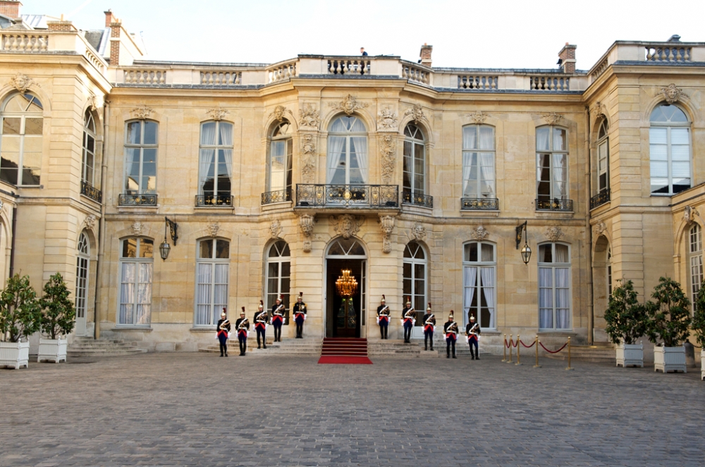 hm facade cour jour2